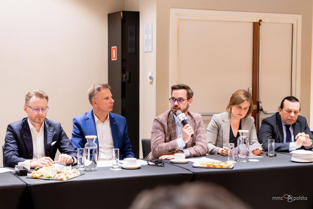Photo from program committee 3